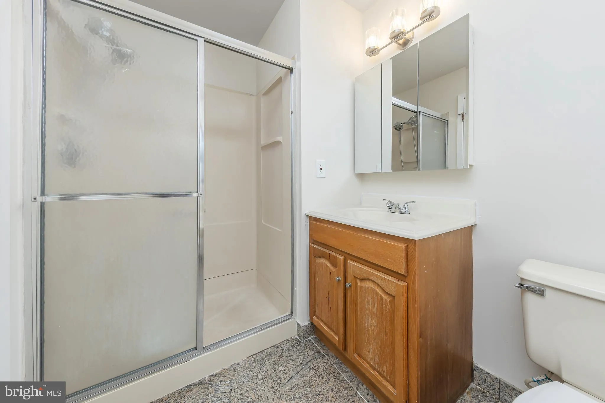 Cherry Hill, New Jersey 08003, United States, 2 Bedrooms Bedrooms, ,2 BathroomsBathrooms,Residential,Active,250473