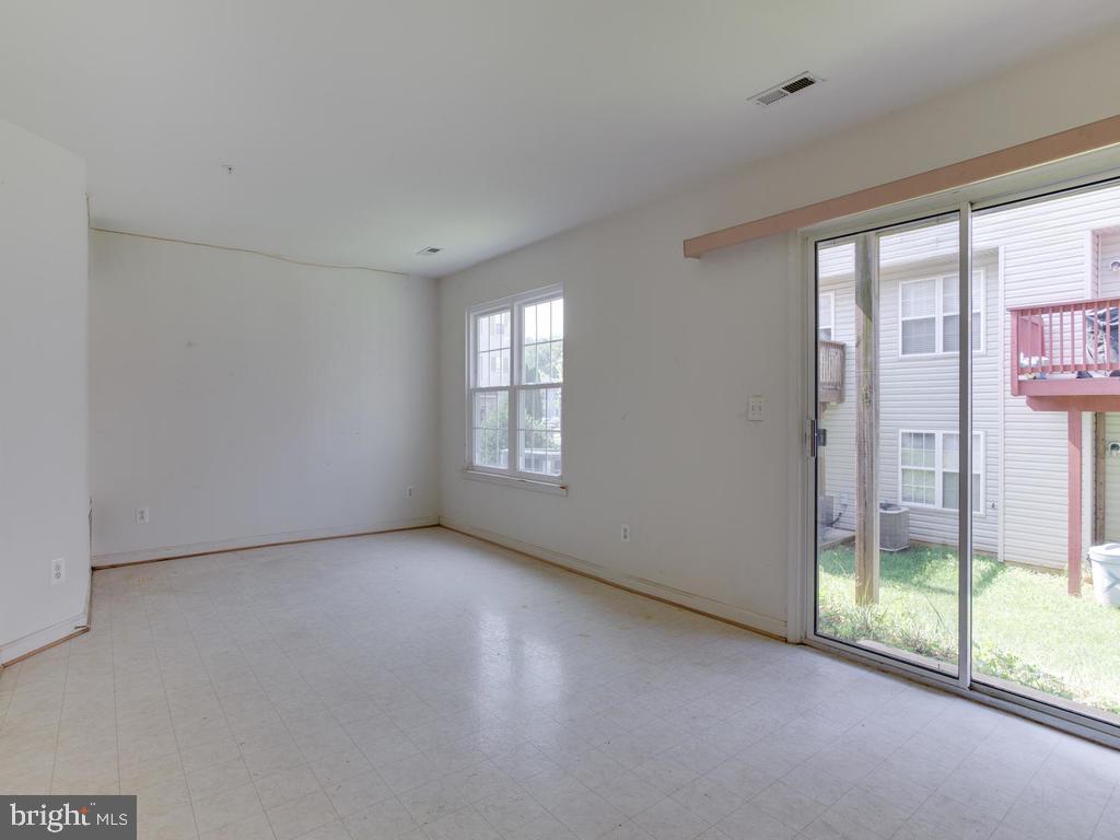 ANNAPOLIS WALK - Residential