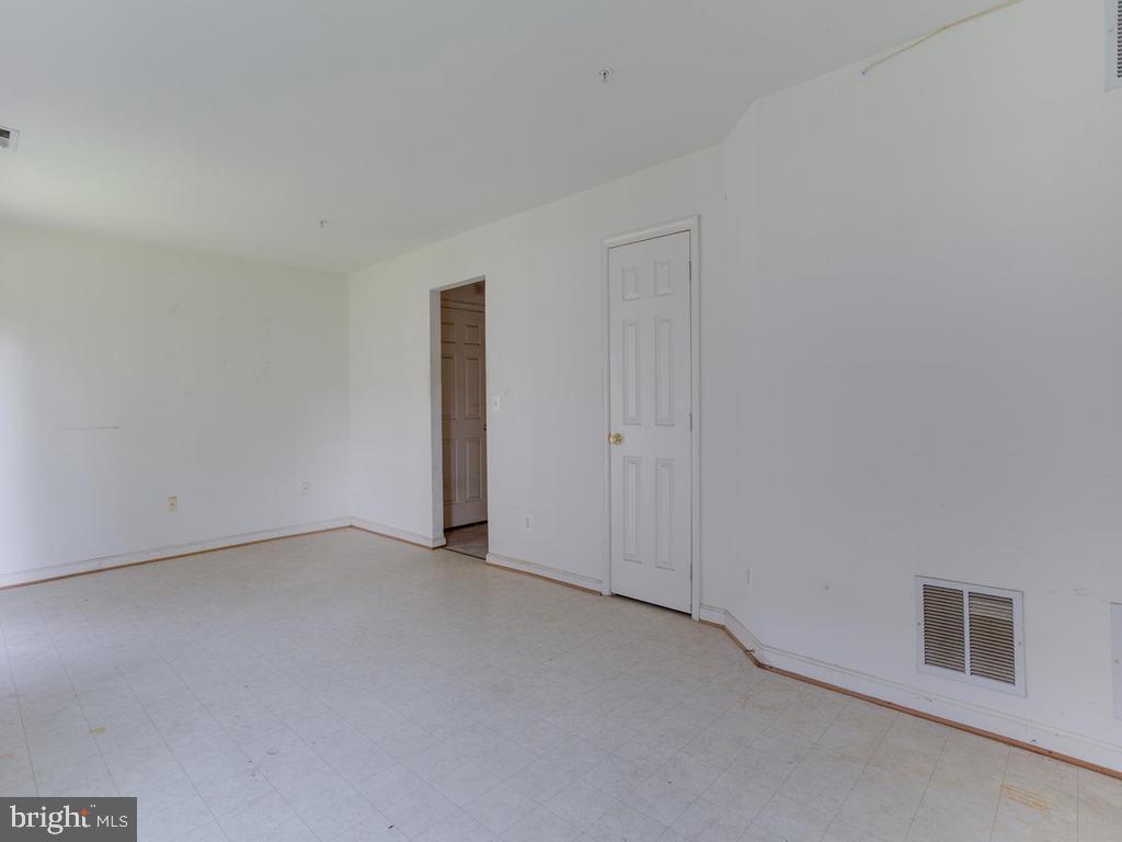 ANNAPOLIS WALK - Residential