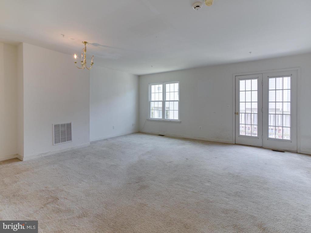 ANNAPOLIS WALK - Residential