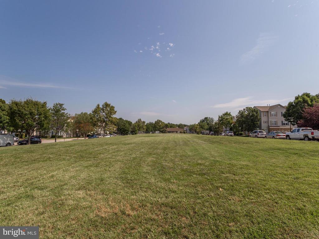 ANNAPOLIS WALK - Residential