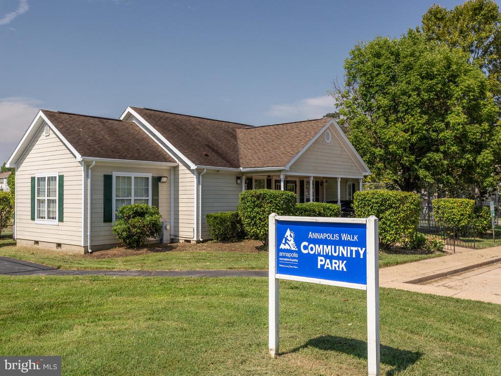 ANNAPOLIS WALK - Residential