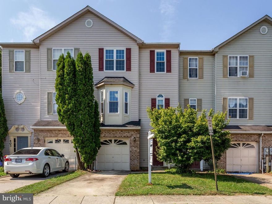 Won't last long! - inside 3 story colonial. 2 feet wider than most of the other townhouses is the subdivision. 3 bedroom, 2 full and 2 half baths,  1 car attached garage with plenty of street parking. Open floor plan, Bay window in kitchen. Beautiful, unobstructed view of open field/park area. Deck off of living room perfect for grilling. Minutes to downtown Annapolis and easy access to 50 and 97. Easy commute to Baltimore and DC.