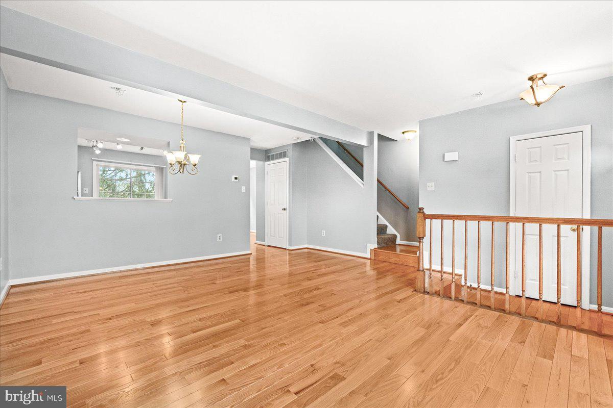 1447 4 POINT COURT 9