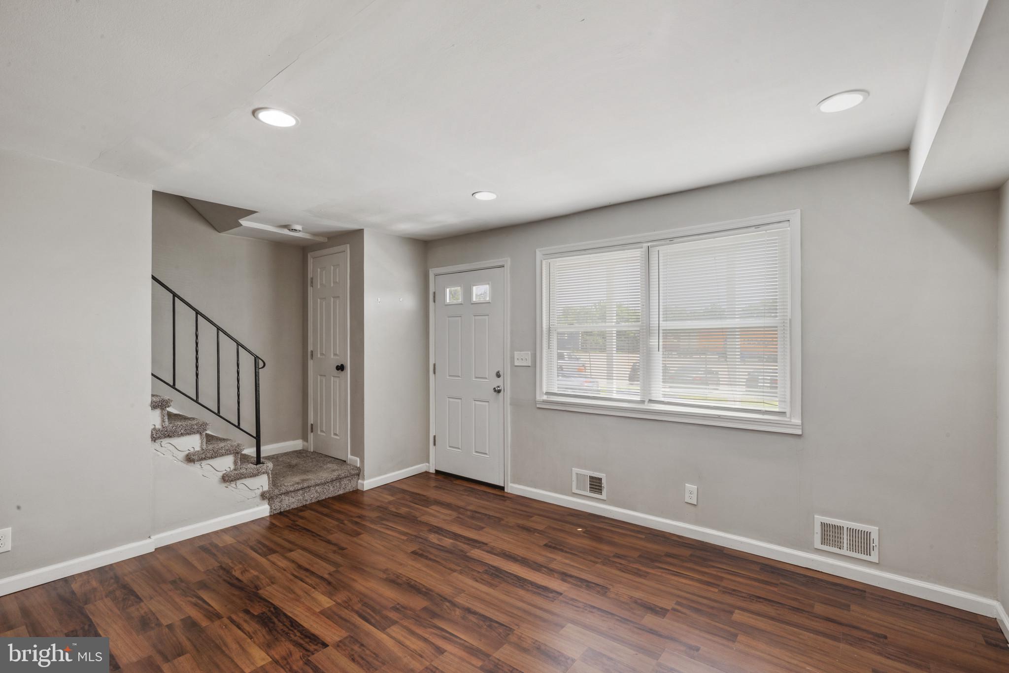 6534 RIVERVIEW