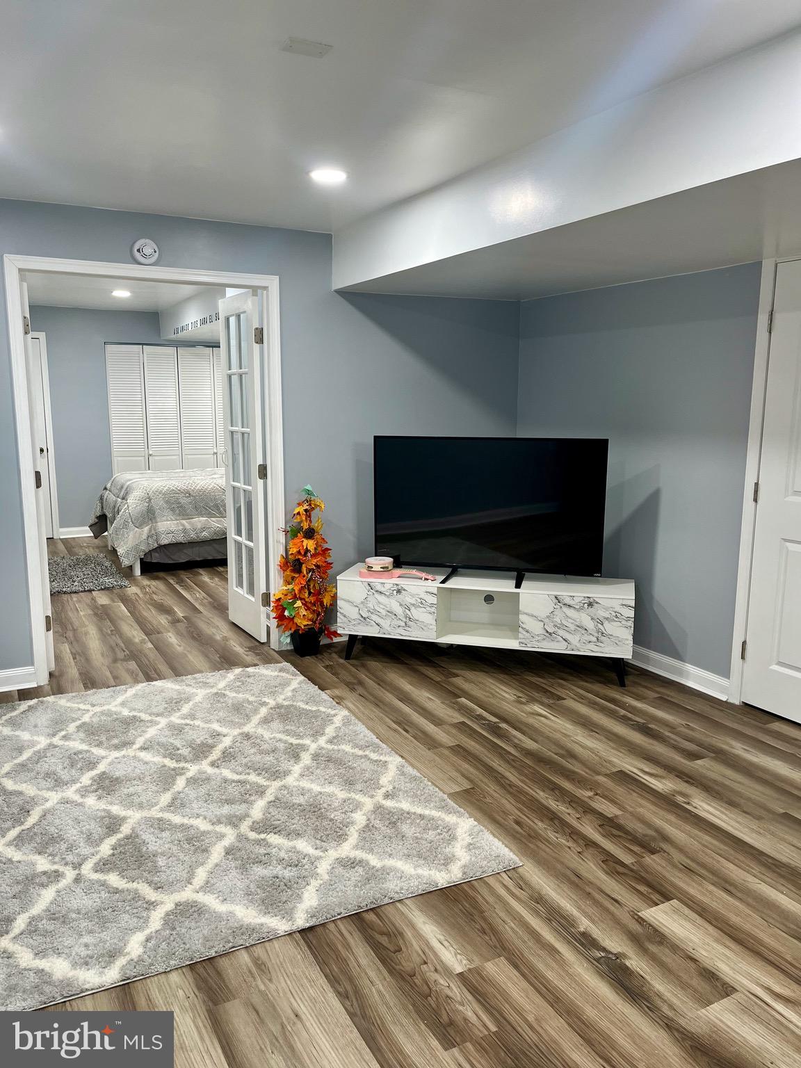 TWIN CREEKS - Residential