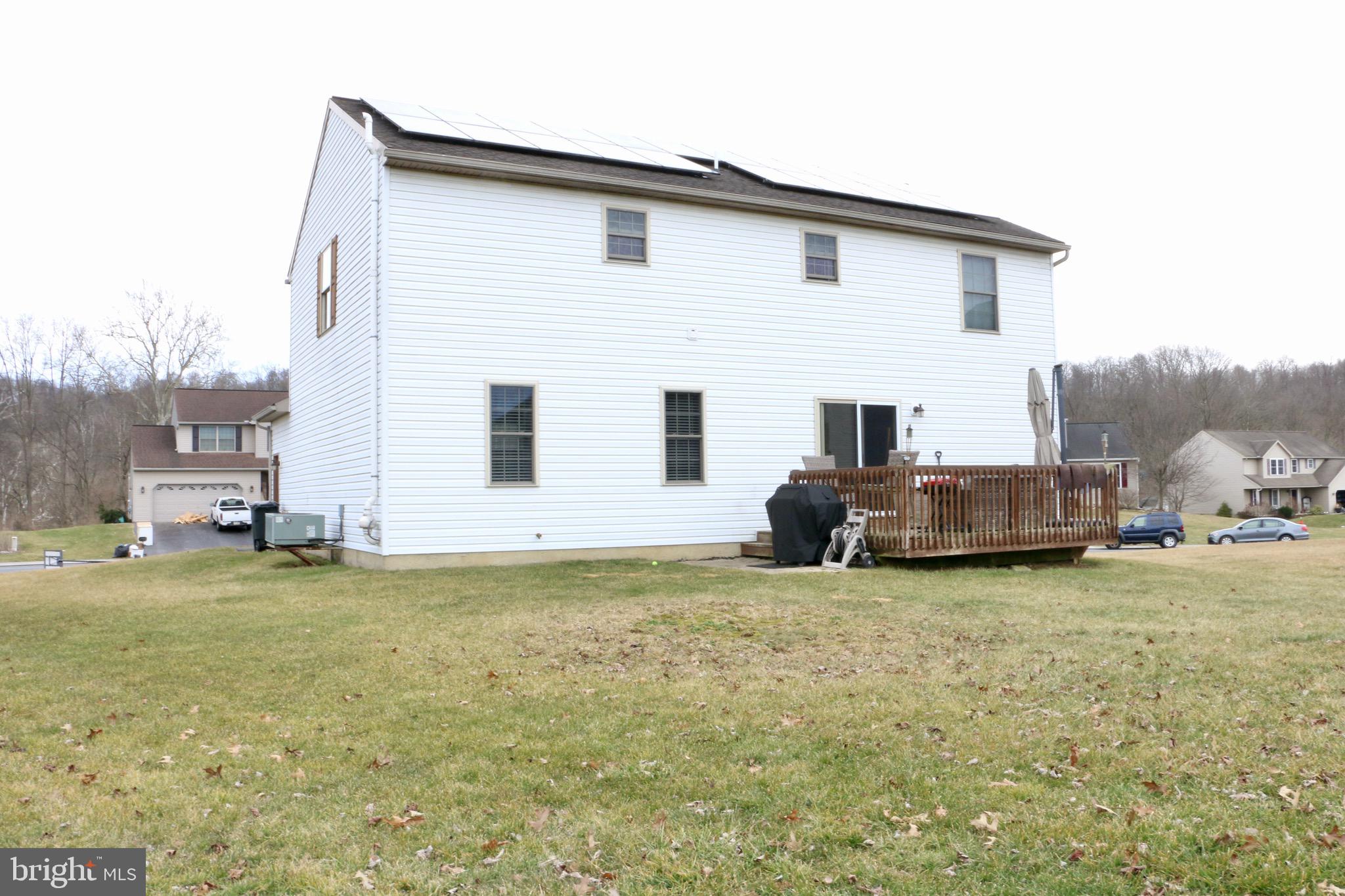 TWIN CREEKS - Residential