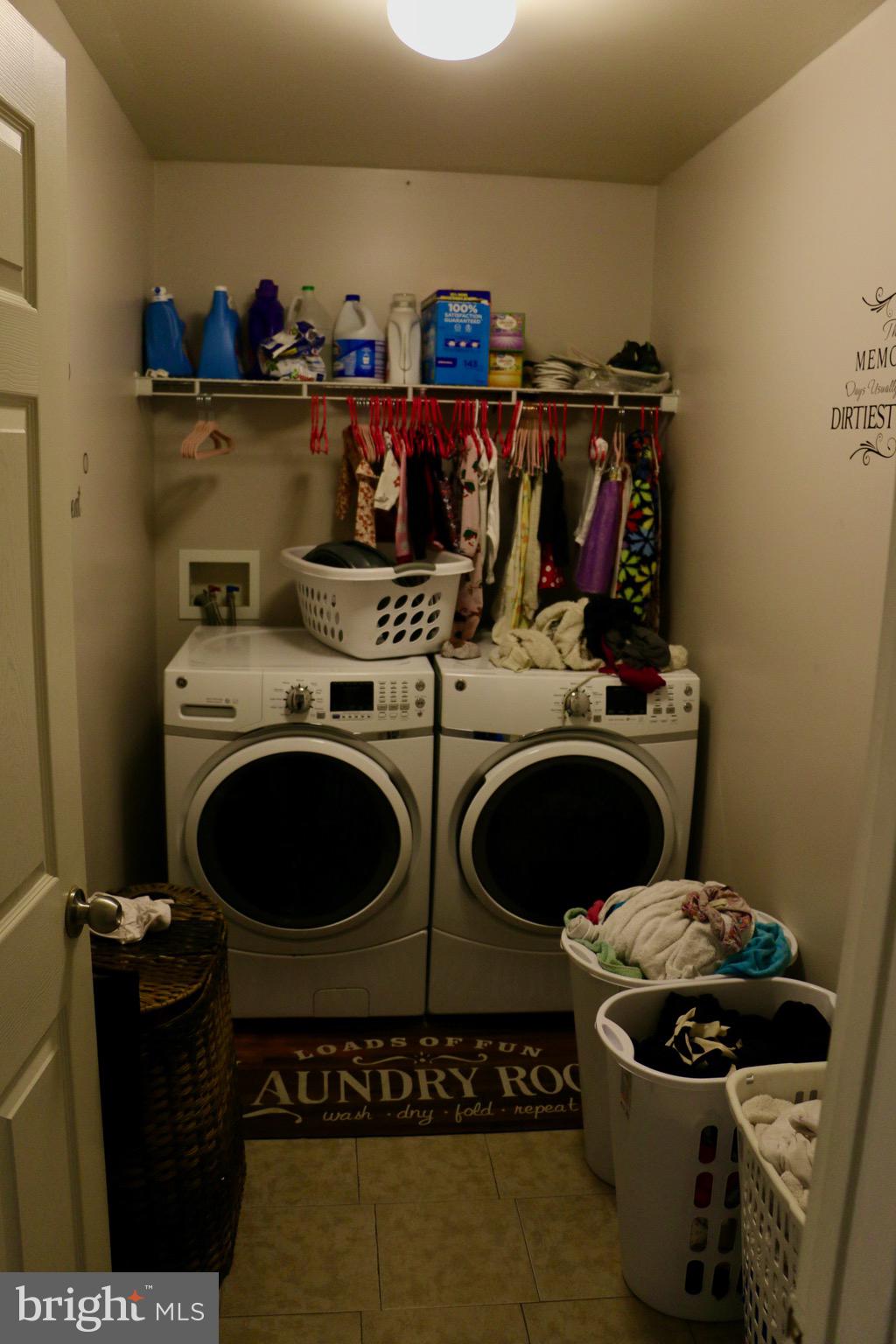 TWIN CREEKS - Residential