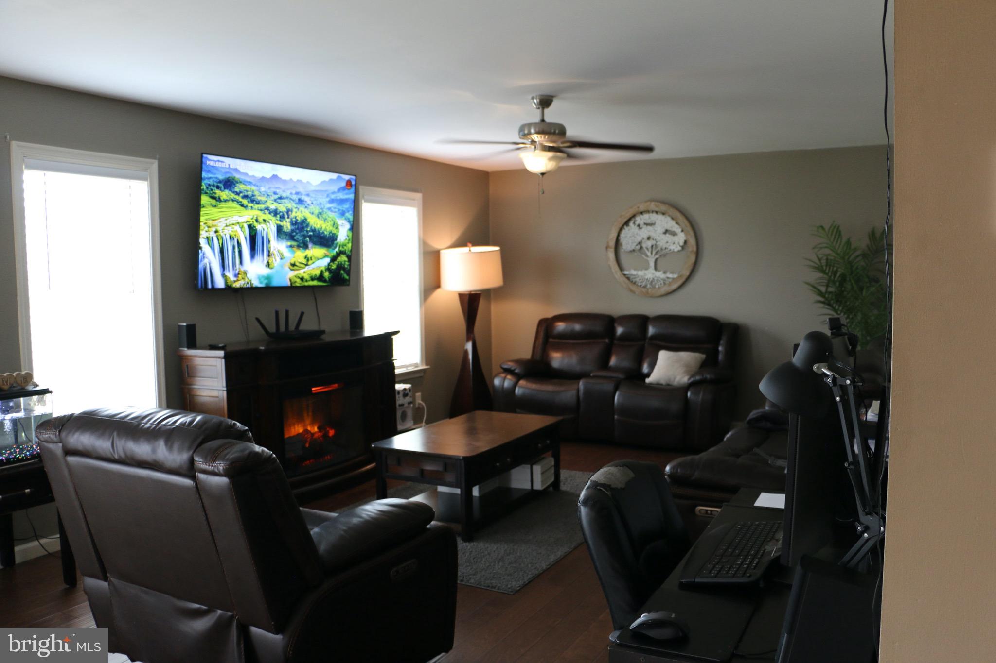 TWIN CREEKS - Residential