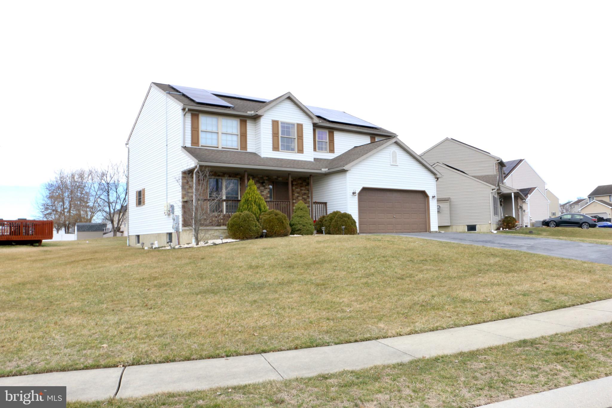 TWIN CREEKS - Residential