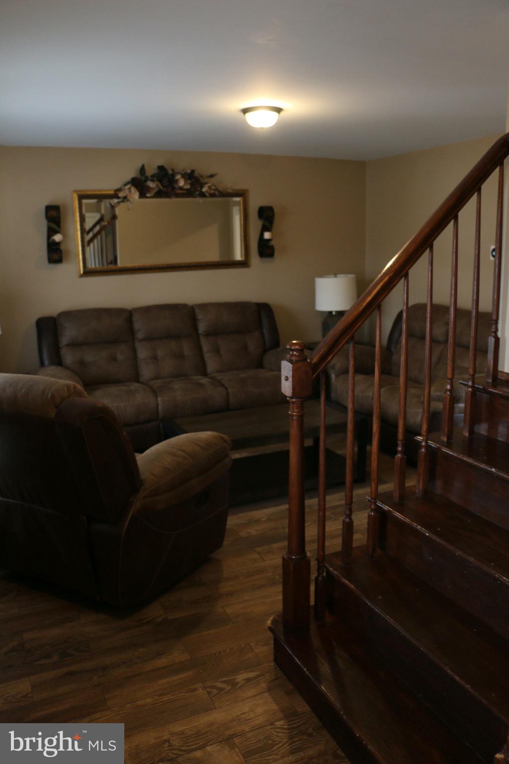 TWIN CREEKS - Residential