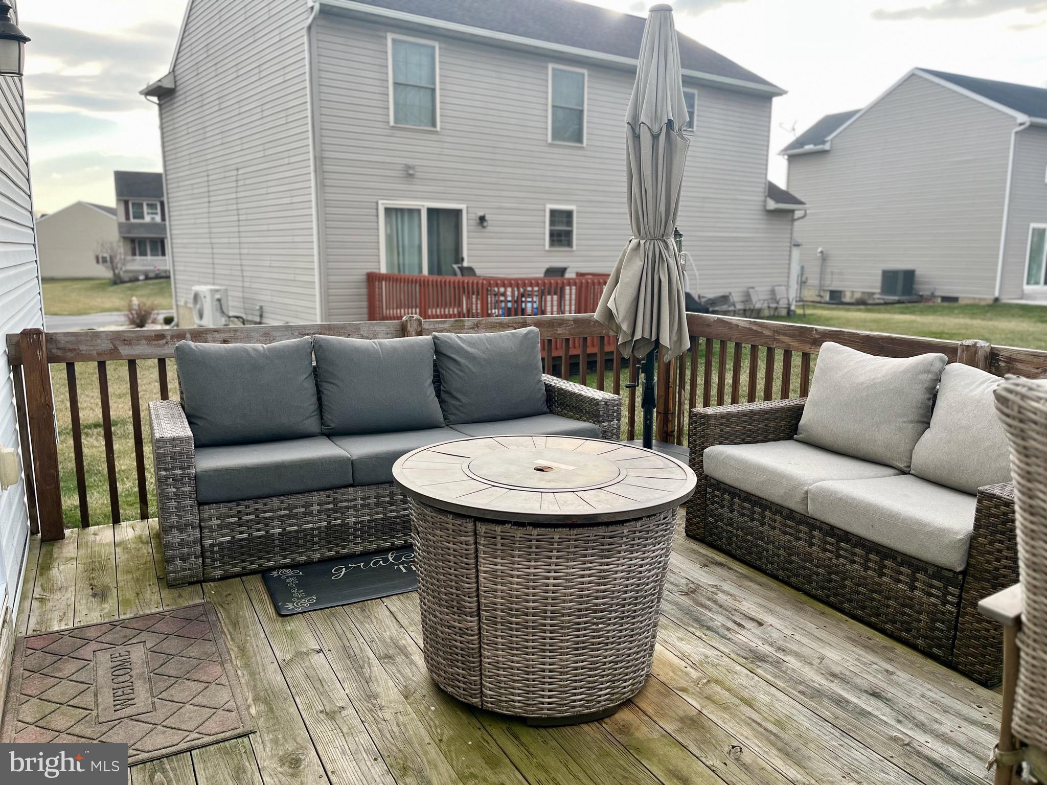 TWIN CREEKS - Residential