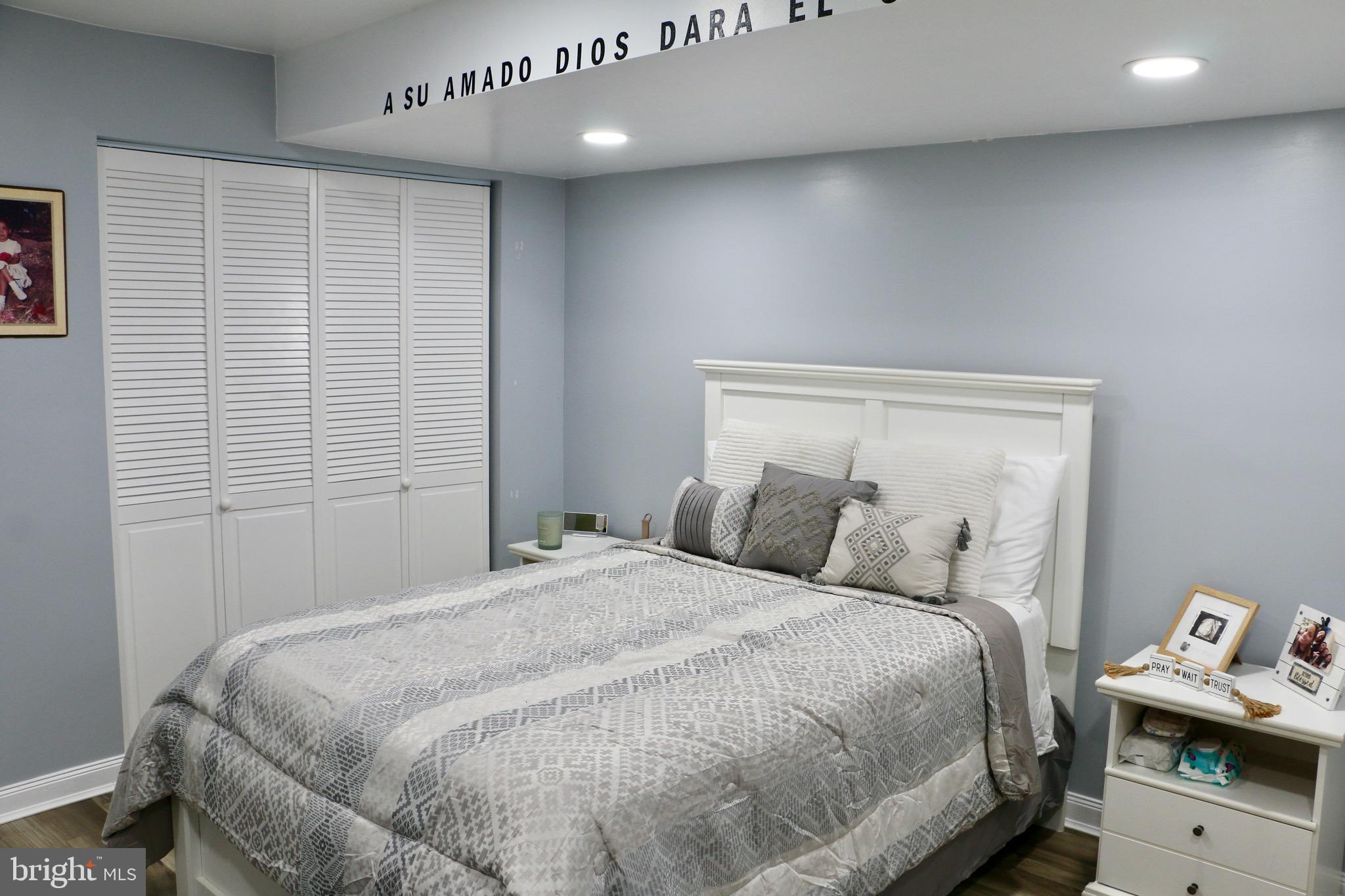 TWIN CREEKS - Residential