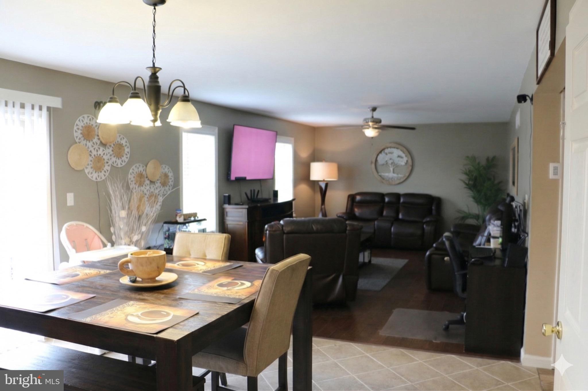 TWIN CREEKS - Residential