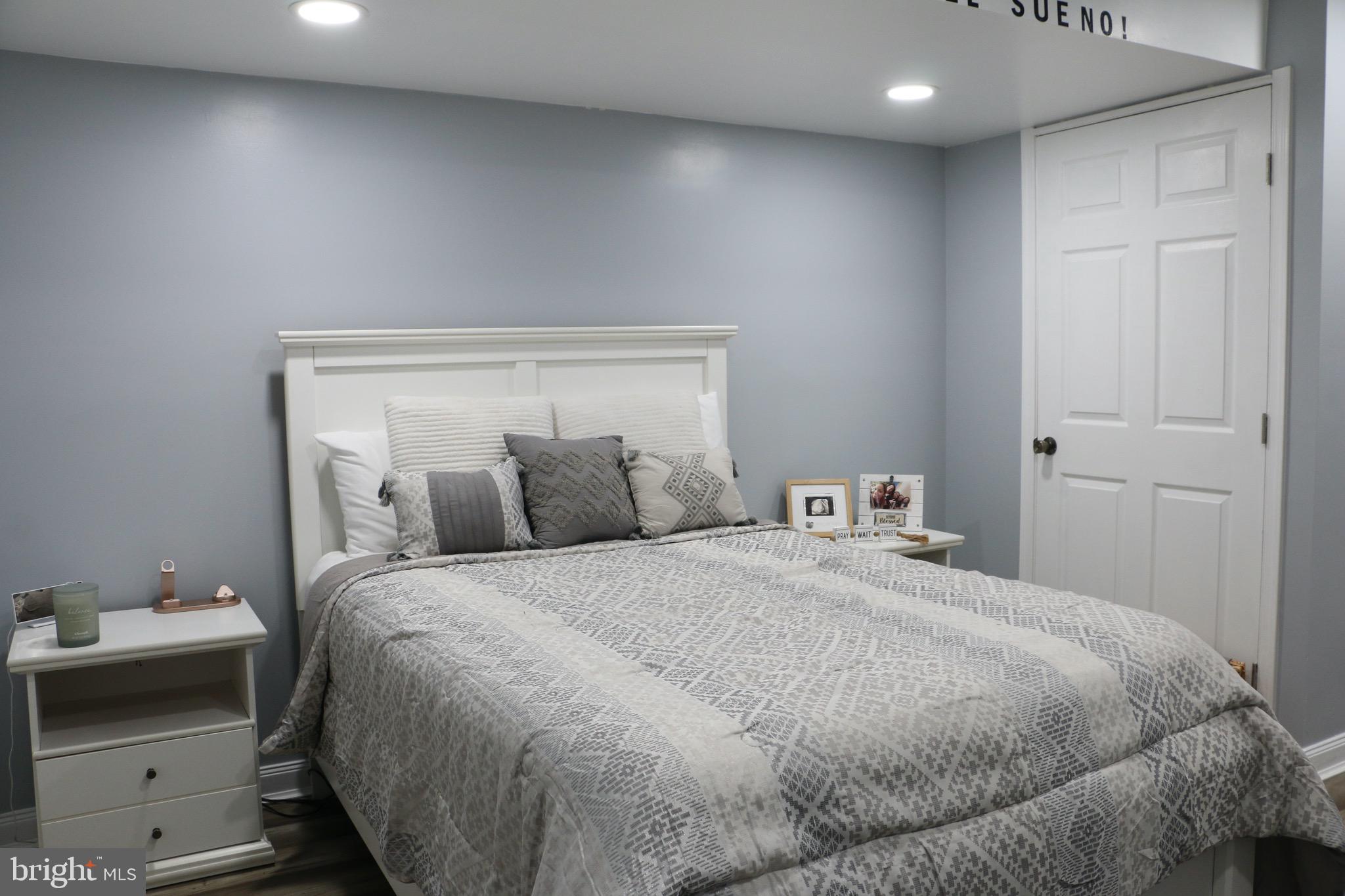 TWIN CREEKS - Residential