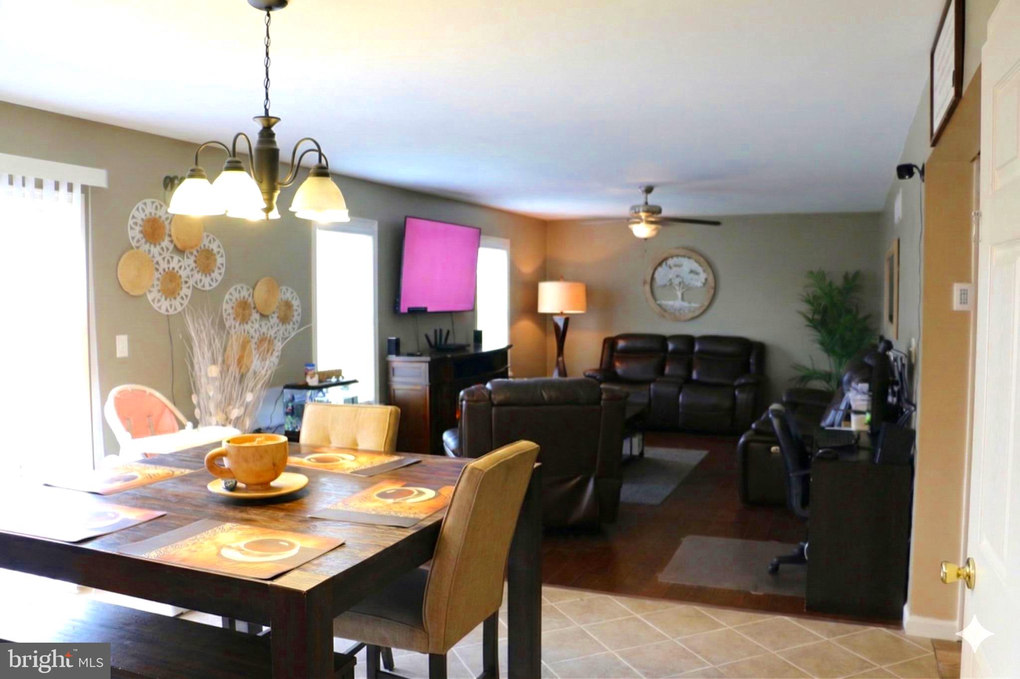 TWIN CREEKS - Residential