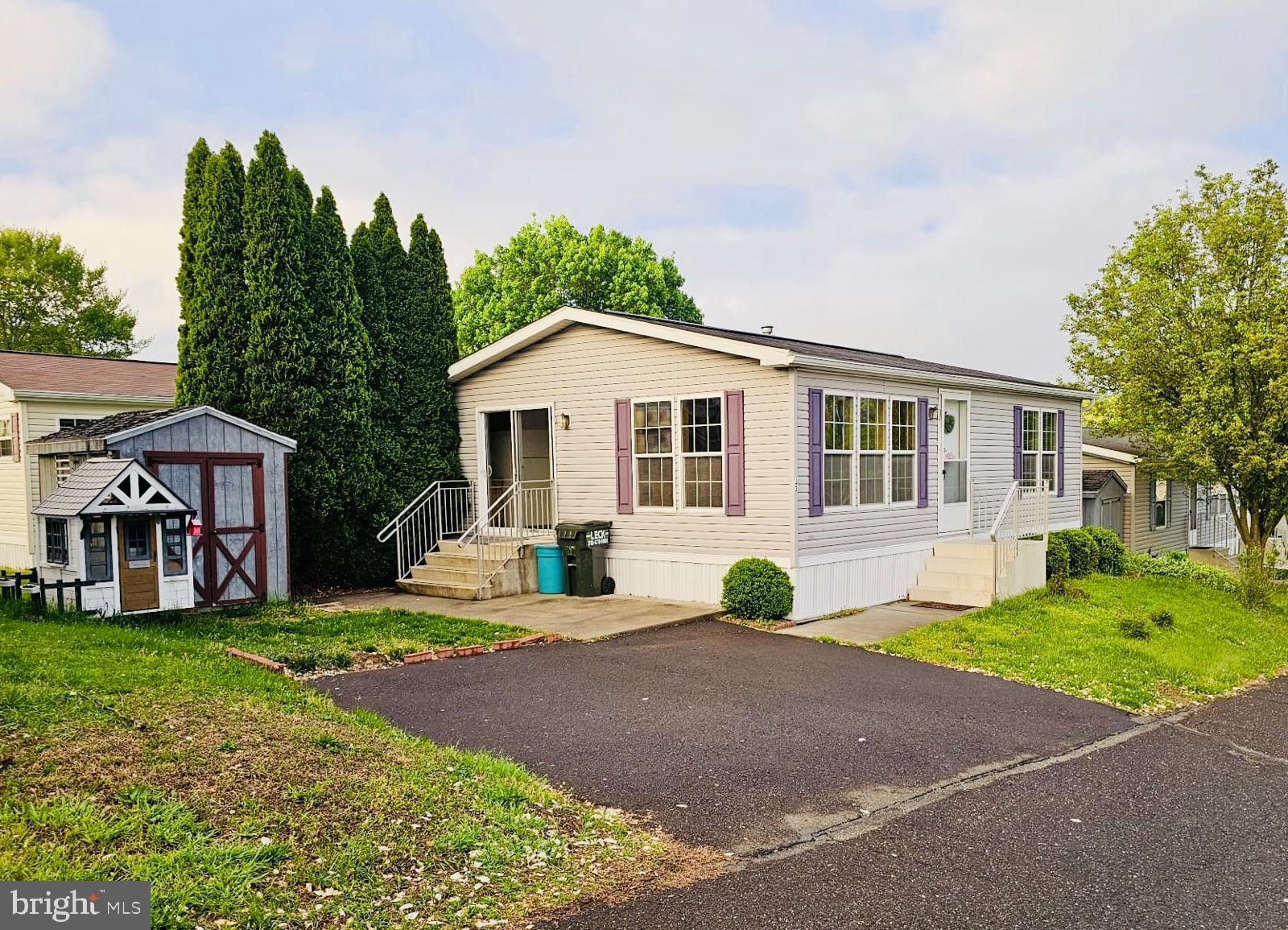 A delightful Pine Grove manufactured home, a cozy living space nestled in the heart of the welcoming Eastern Dawn Community. This charming 2-bedroom, 1-bathroom gem is perfect for a small family with 1-2 children or seniors, providing a warm and inviting atmosphere to create lasting memories.
Eastern Dawn is a peaceful, well-kept community known for its quiet streets and friendly neighbors, making it an ideal place to call Home. Families will love the highly-rated schools nearby, ensuring excellent education opportunities.
This home is also a wonderful option for seniors or retirees seeking a quiet, low-maintenance lifestyle. With its gated community, clean surroundings, and peaceful atmosphere, Eastern Dawn provides the perfect environment to relax and enjoy retirement in comfort.
While dogs aren’t allowed, your feline companion is welcome to enjoy the space. If you’re looking for a snug, affordable home in a serene, family-friendly neighborhood, this might just be the perfect fit.