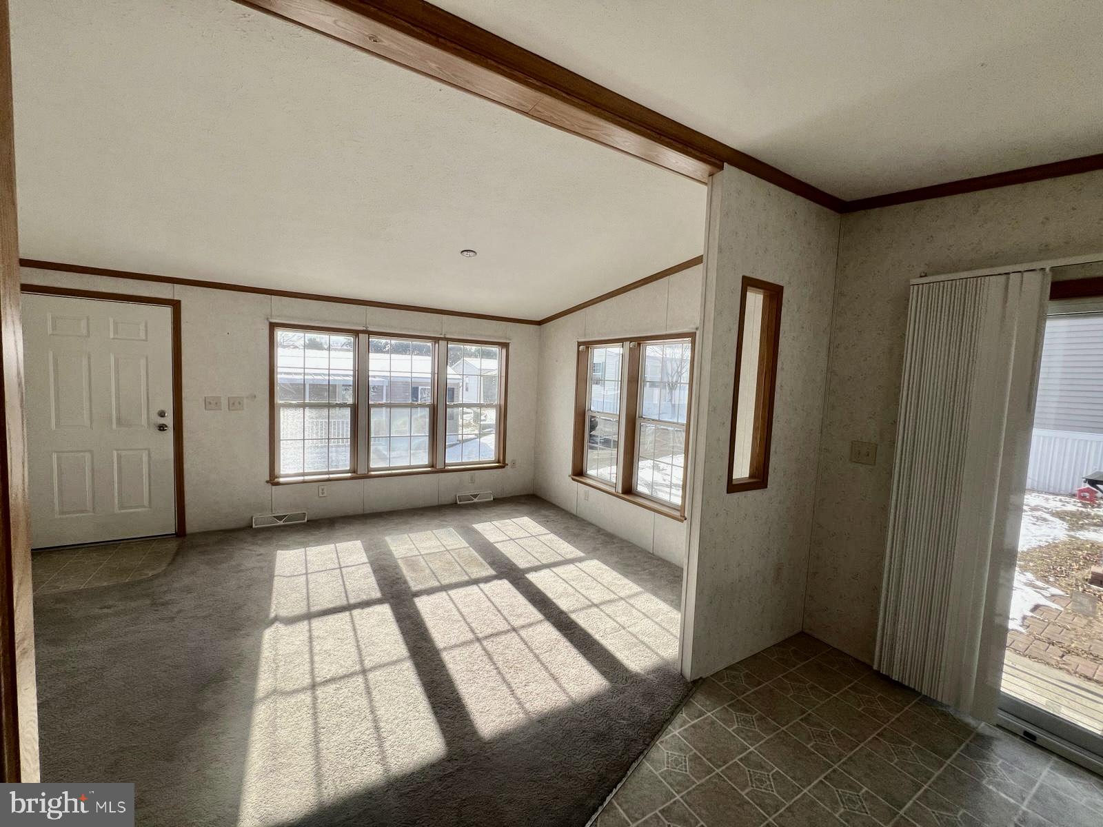 2304 BROWNSVILLE ROAD LOT J-3