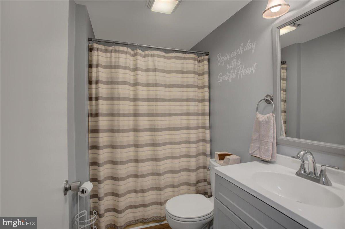 KNOBSVILLE - Residential