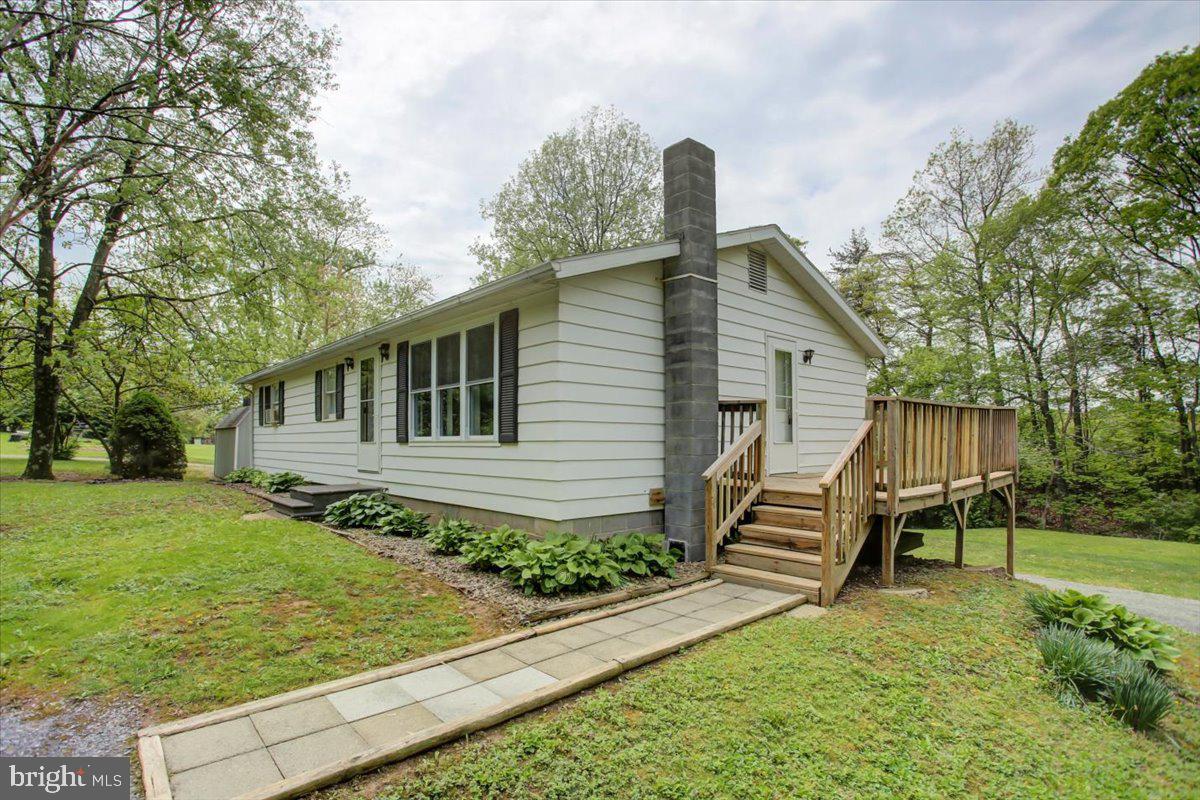 2033 E DUTCH CORNER ROAD