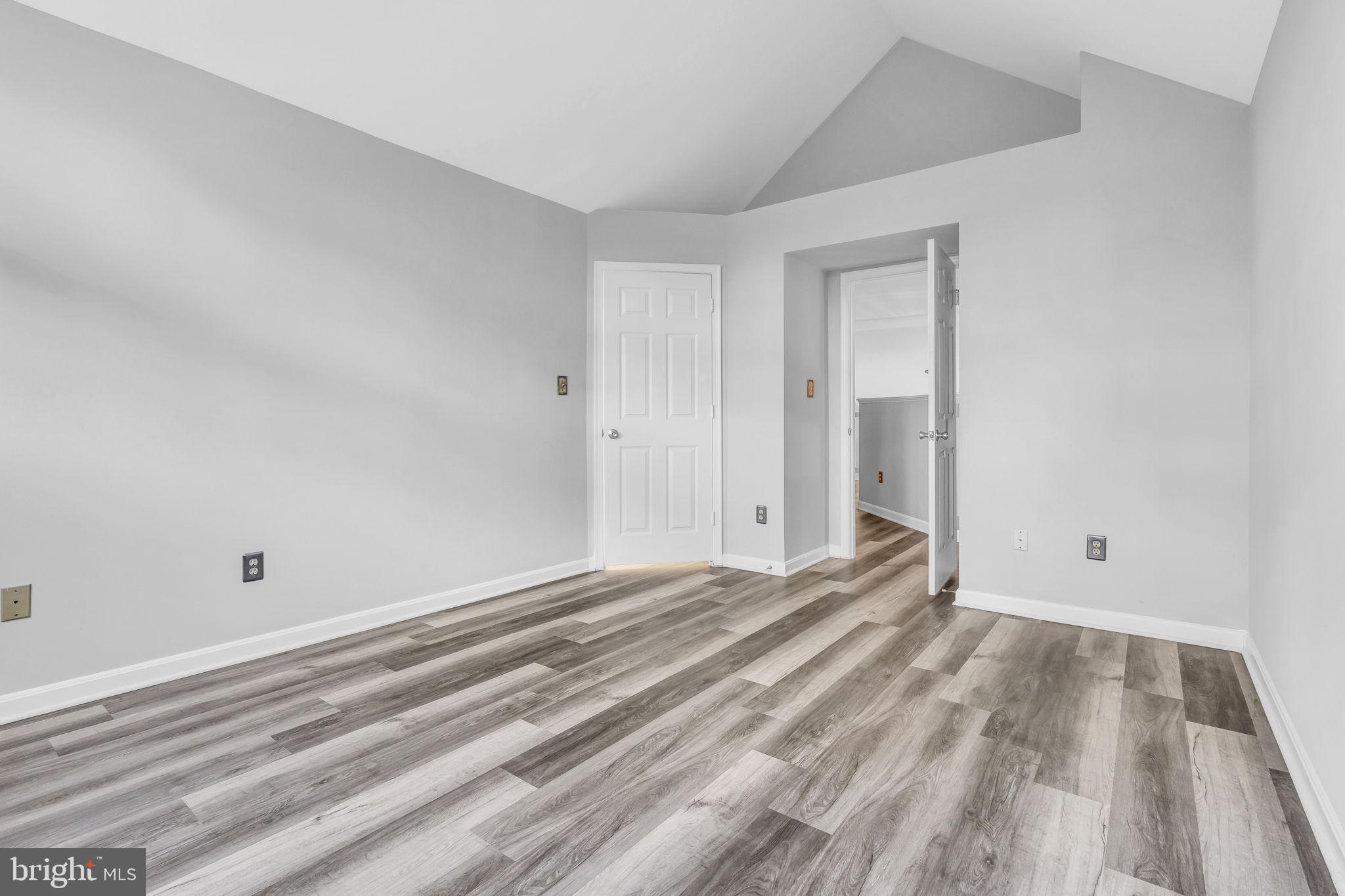 BALDWIN GROVE - Residential