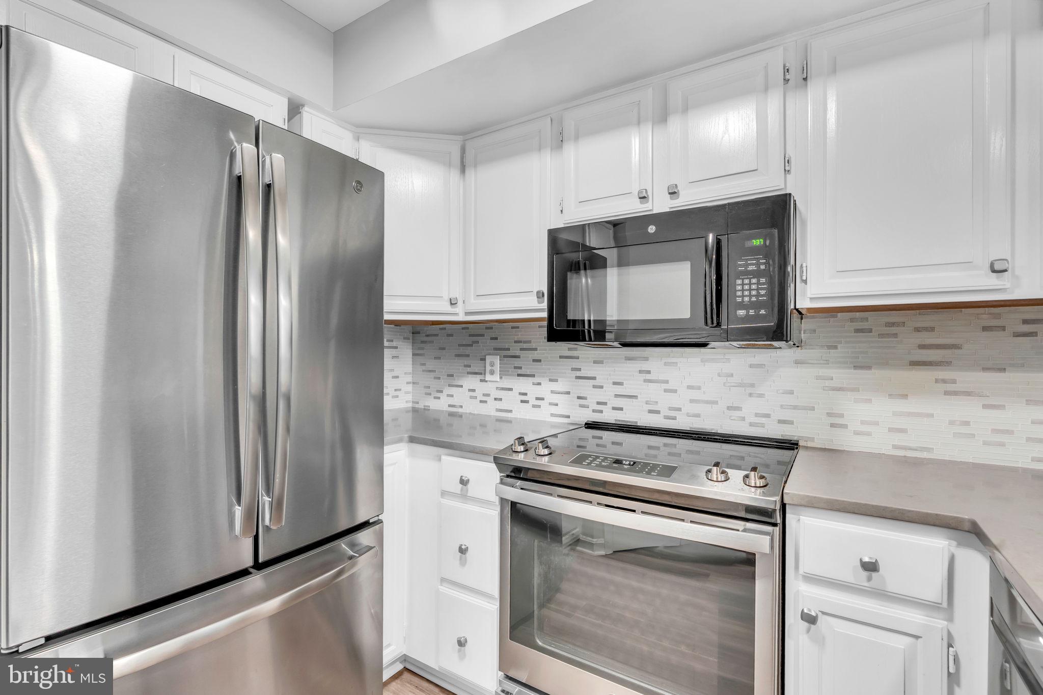 BALDWIN GROVE - Residential