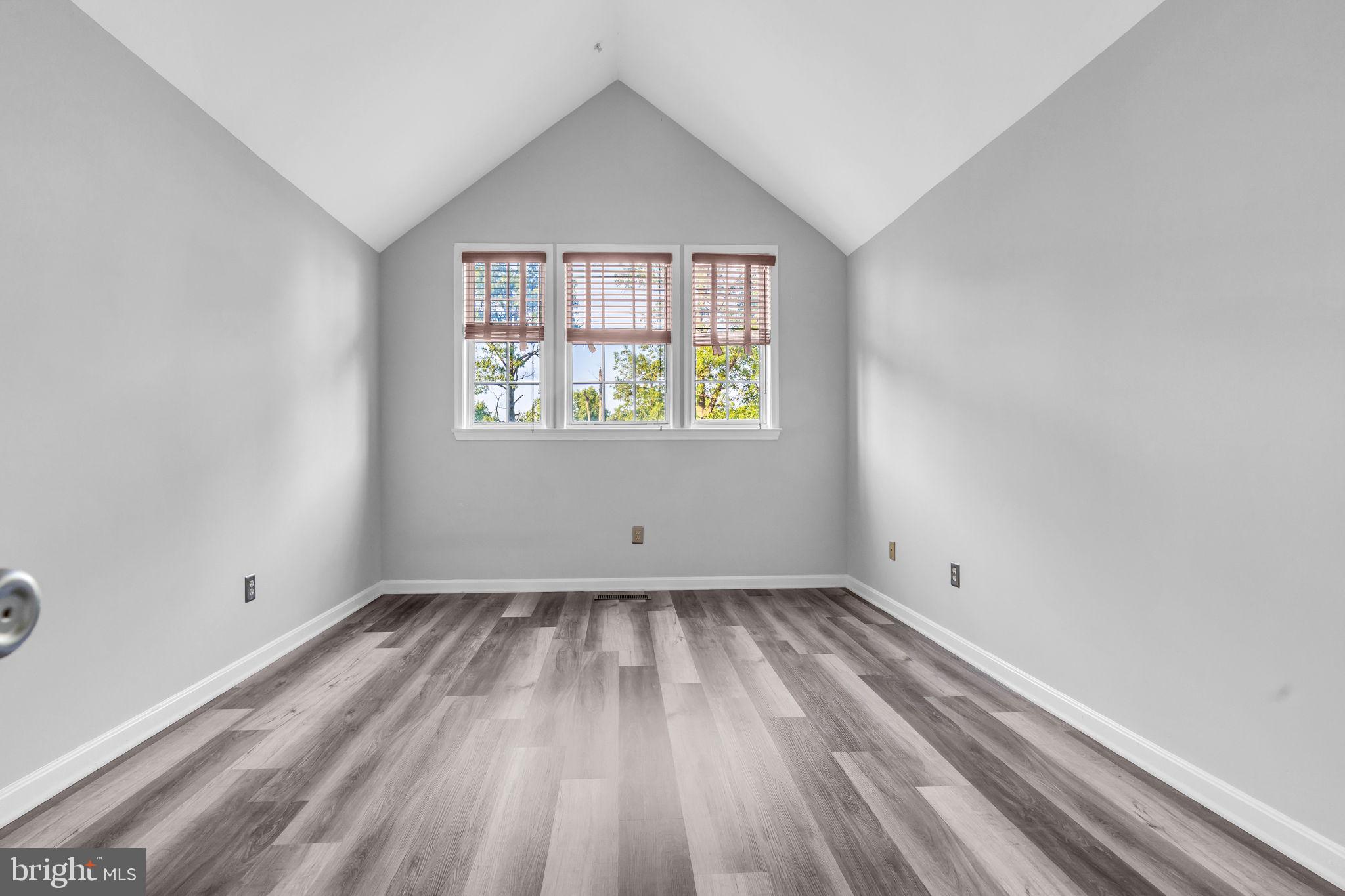 BALDWIN GROVE - Residential