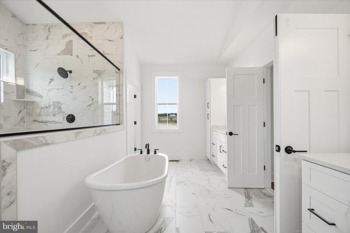 RIVERS EDGE - Residential