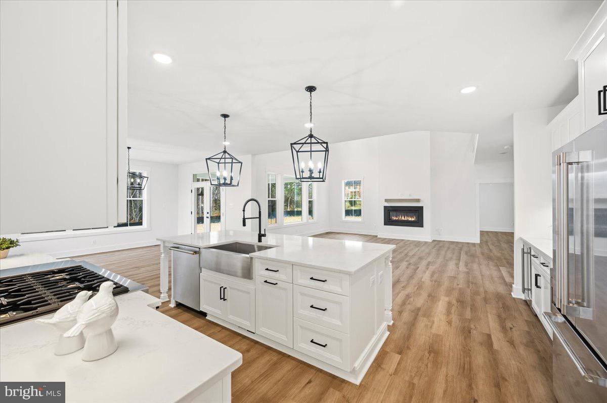 RIVERS EDGE - Residential