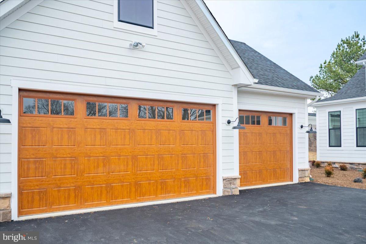 RIVERS EDGE - Residential