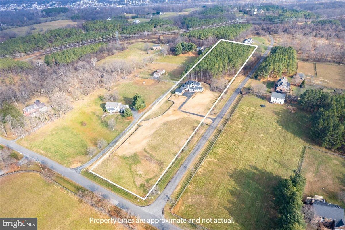 RIVERS EDGE - Residential