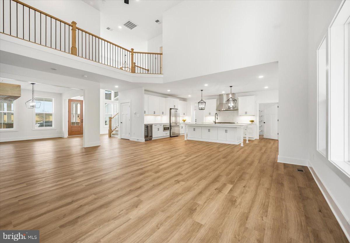 RIVERS EDGE - Residential