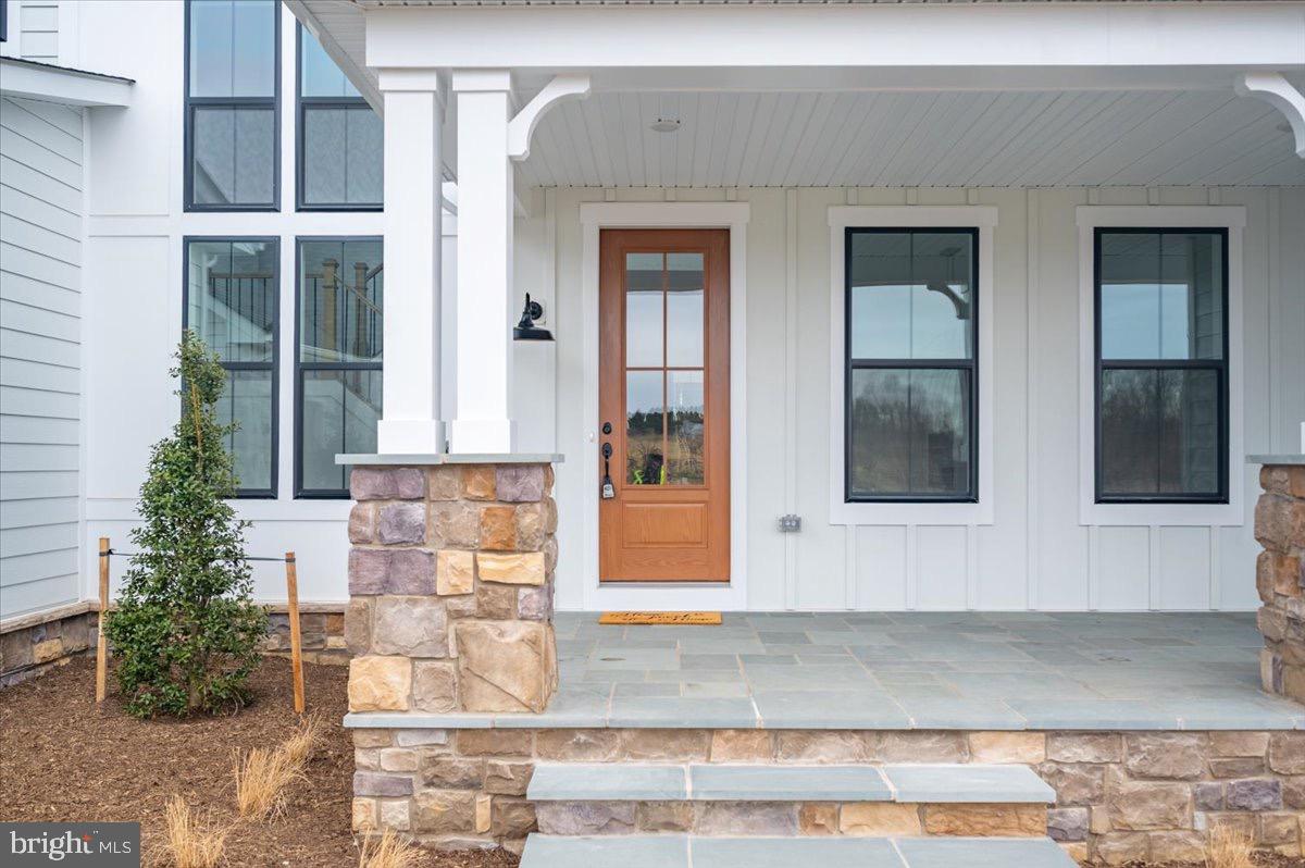 RIVERS EDGE - Residential