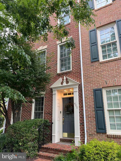 Photo of 400 S Payne Street S, ALEXANDRIA, VA 22314 (MLS # VAAX2064346)