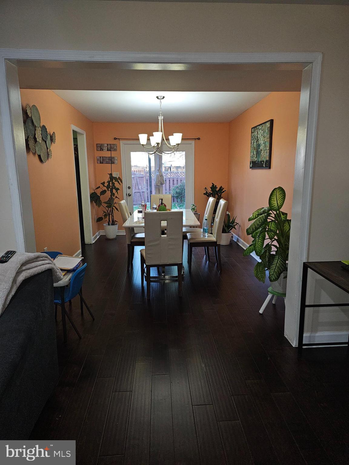 MOUNTAIN VILLAGE - Residential