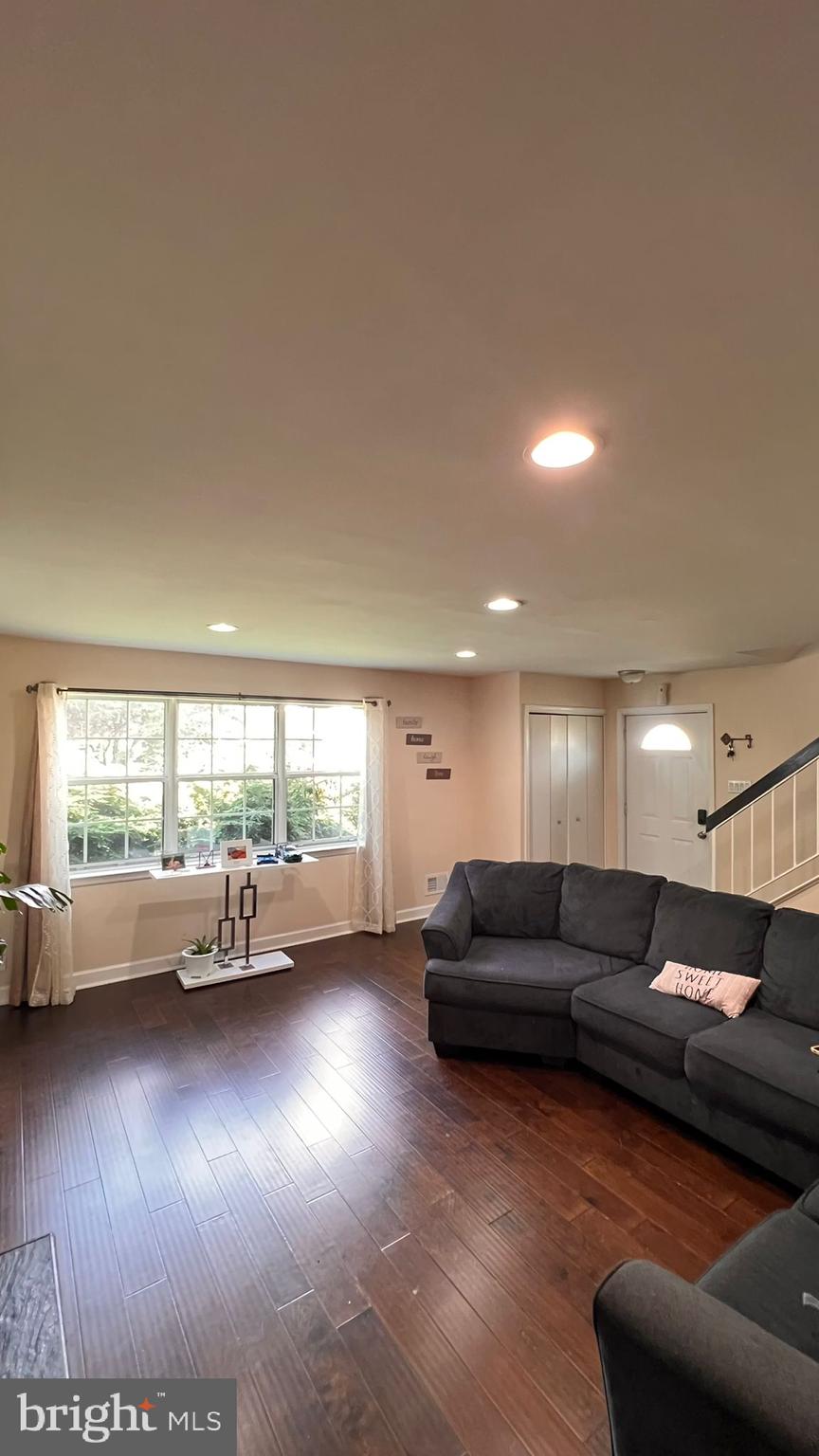 MOUNTAIN VILLAGE - Residential