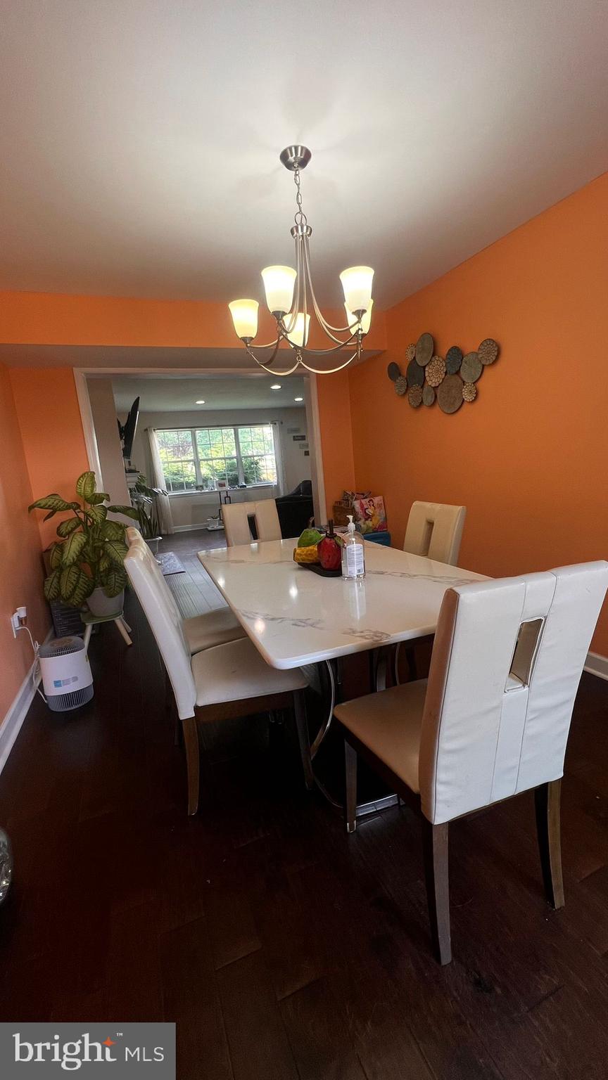 MOUNTAIN VILLAGE - Residential