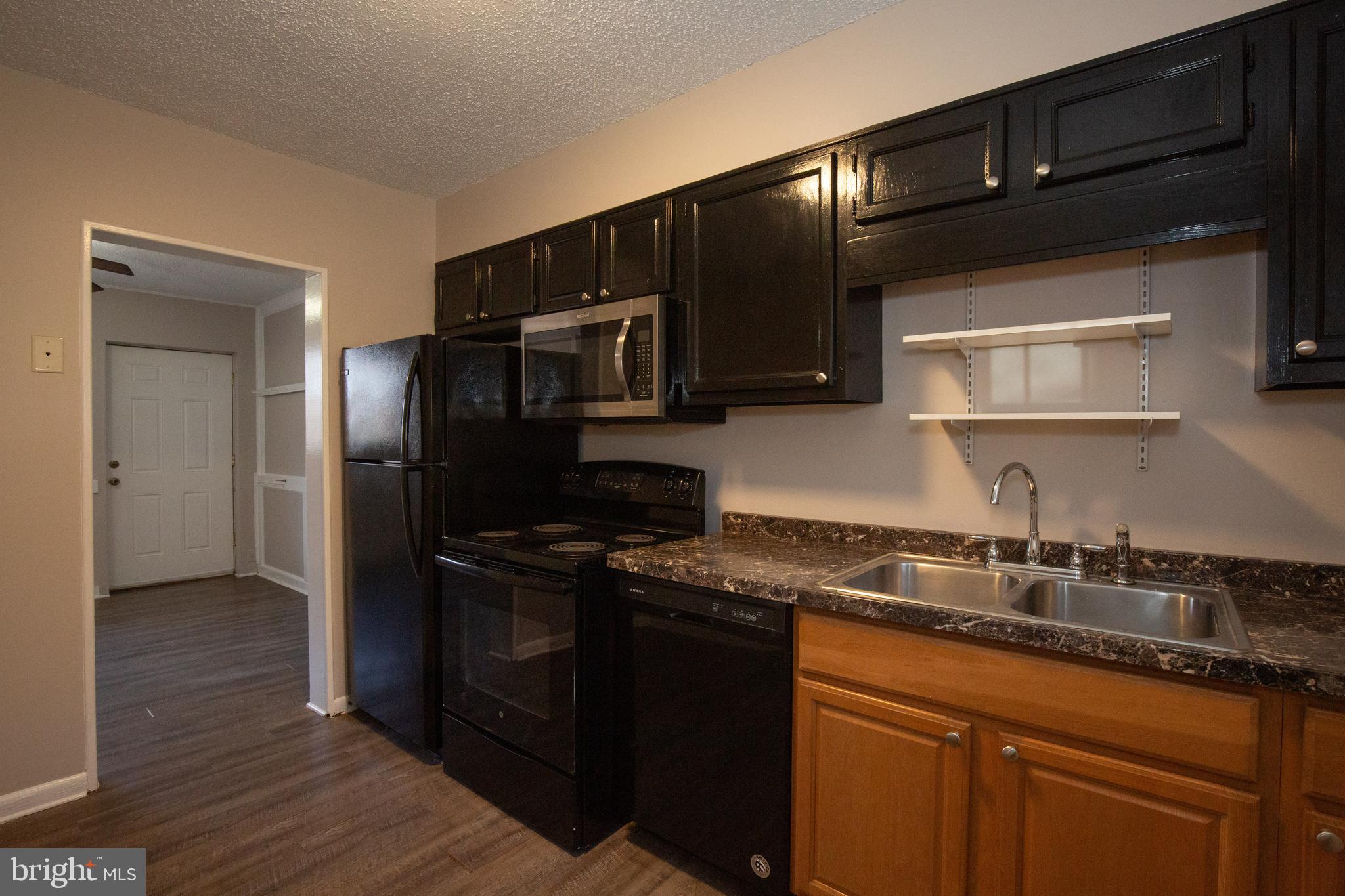 SHANNONDALE - Residential Lease