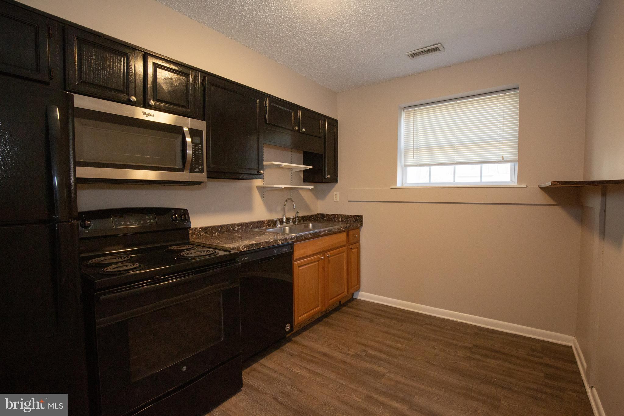 SHANNONDALE - Residential Lease