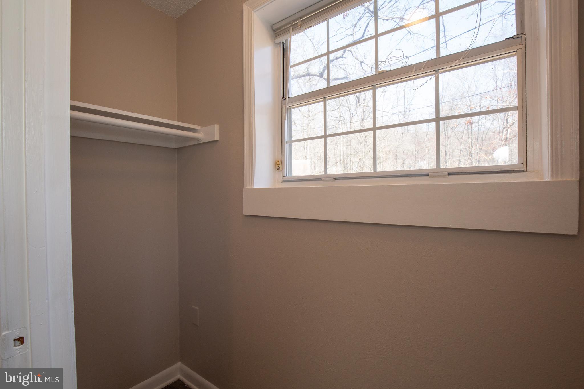 SHANNONDALE - Residential Lease