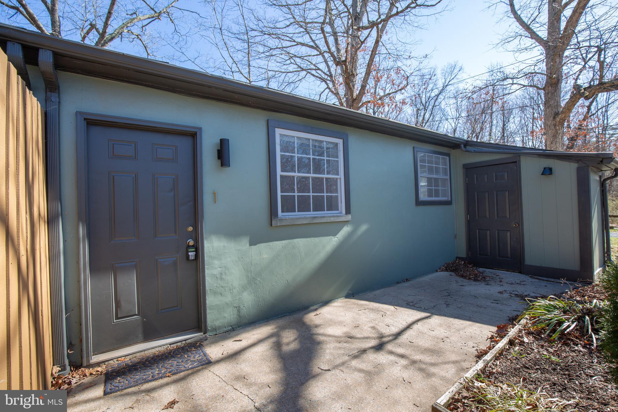 SHANNONDALE - Residential Lease