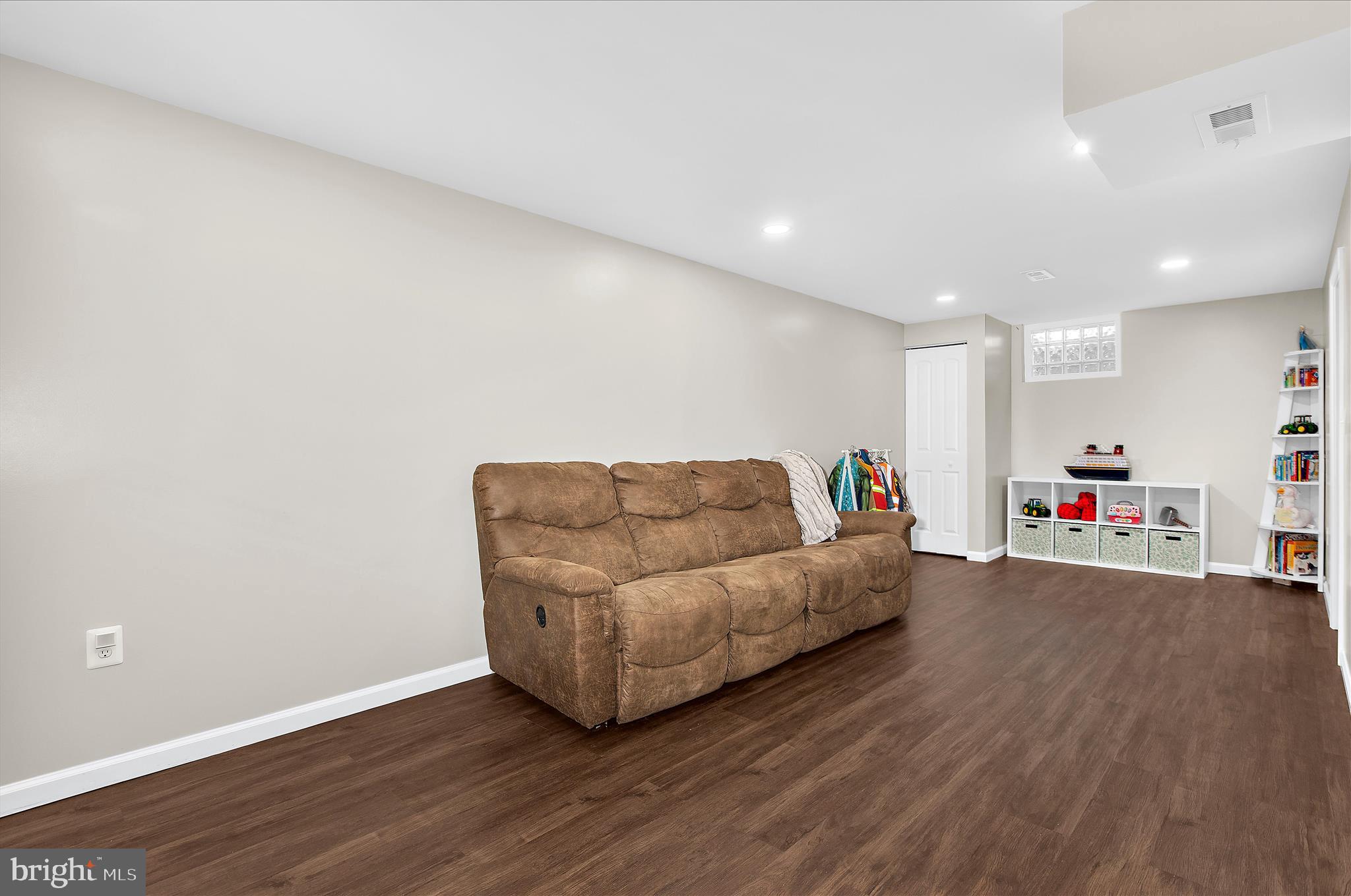 SHIPLEYS CHOICE - Residential