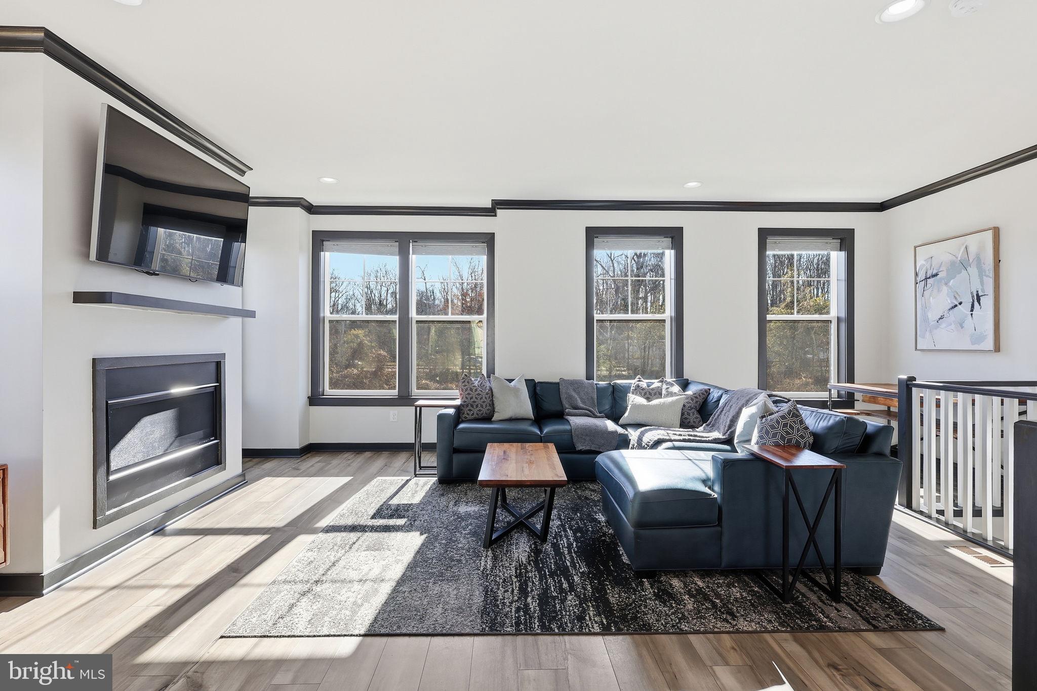 HIGHLANDER PARK - Residential