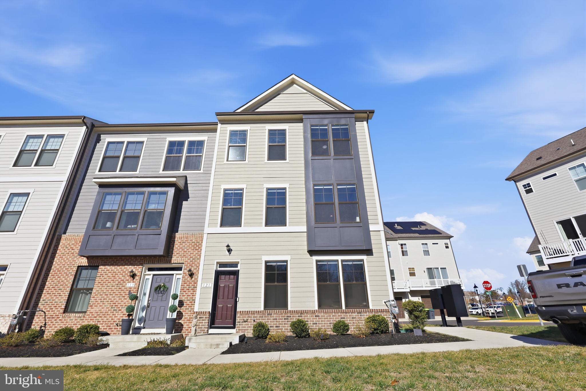 HIGHLANDER PARK - Residential