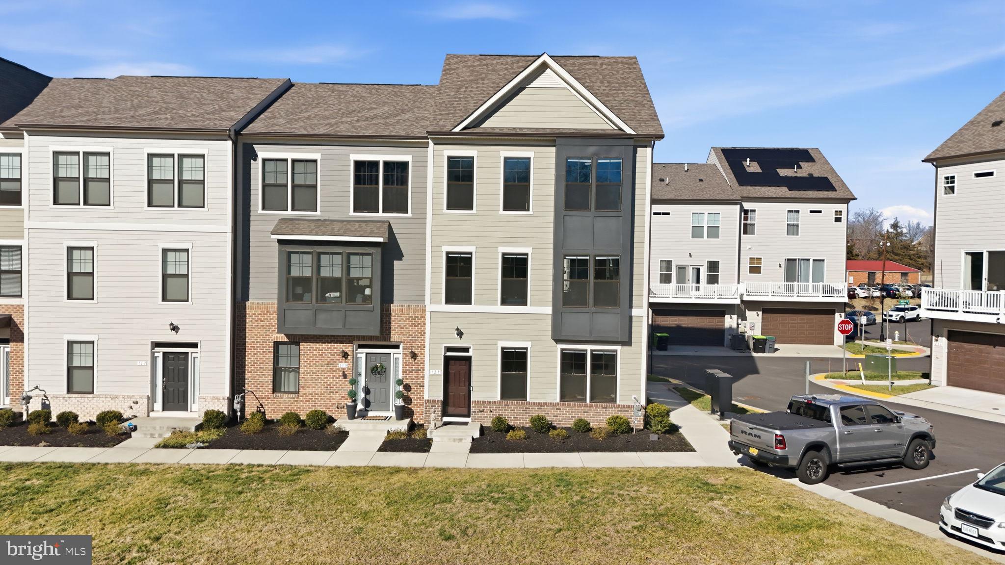 HIGHLANDER PARK - Residential