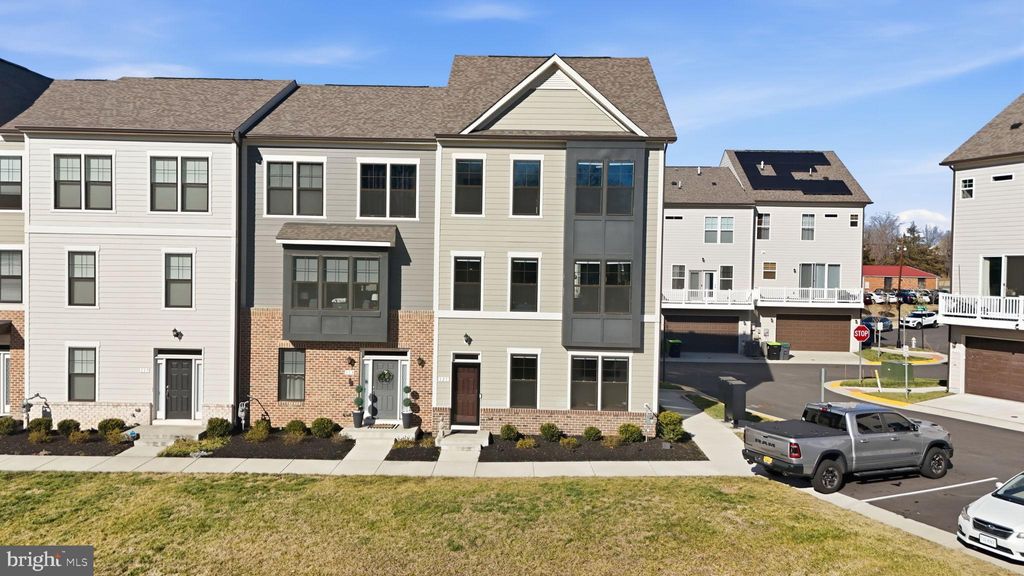 Photo of 121 Kinross Lane, FREDERICKSBURG, VA 22401 (MLS # VAFB2009534)