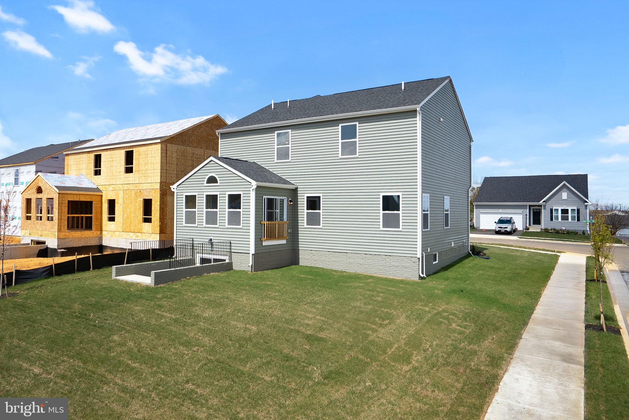 HUNTWELL WEST - Residential