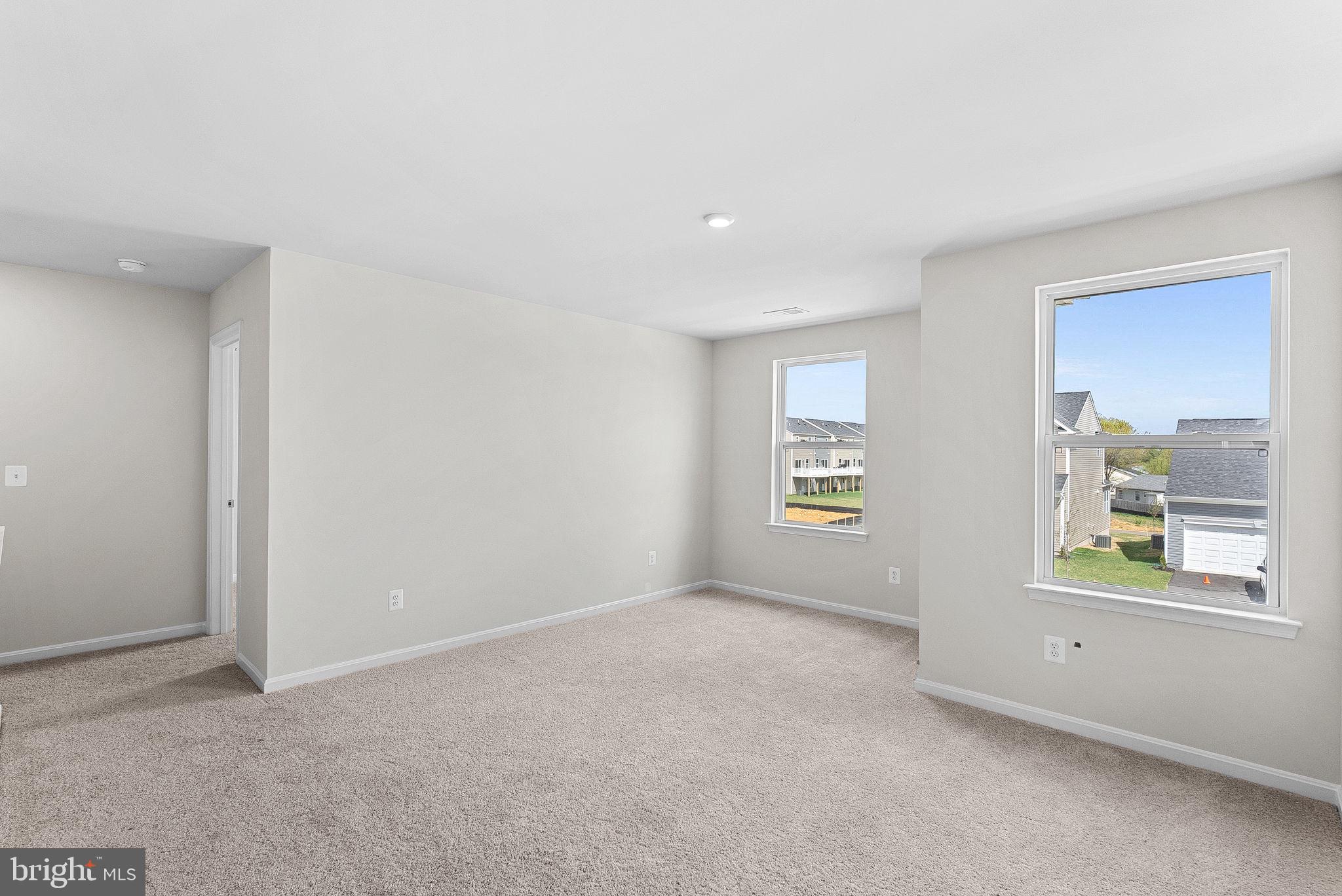 HUNTWELL WEST - Residential