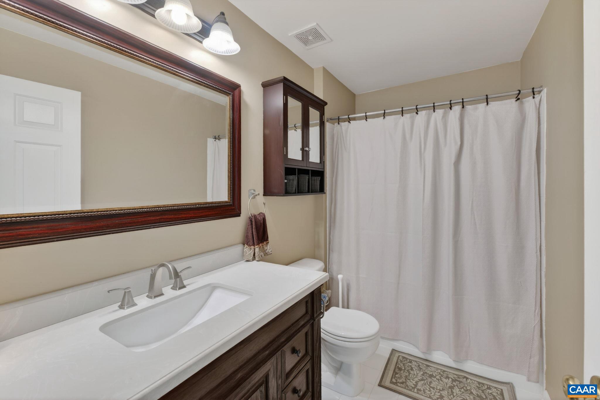 MOUNTAIN VIEW ESTATES - Residential