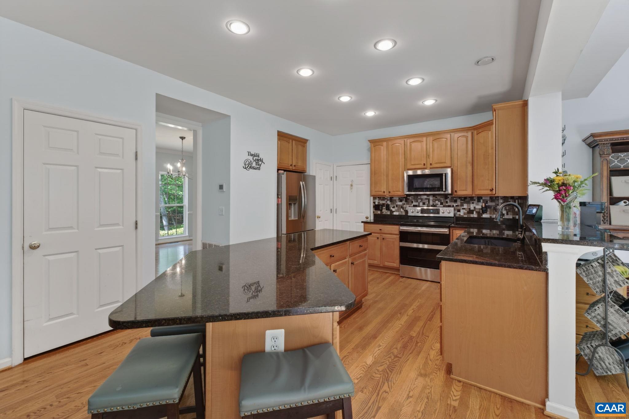 MOUNTAIN VIEW ESTATES - Residential